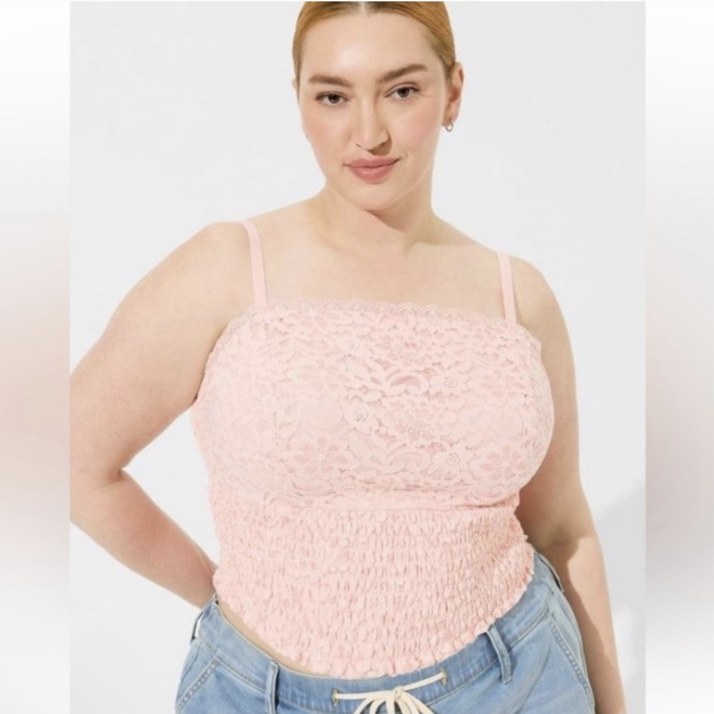 NWT Torrid Pink Lace Top 2X